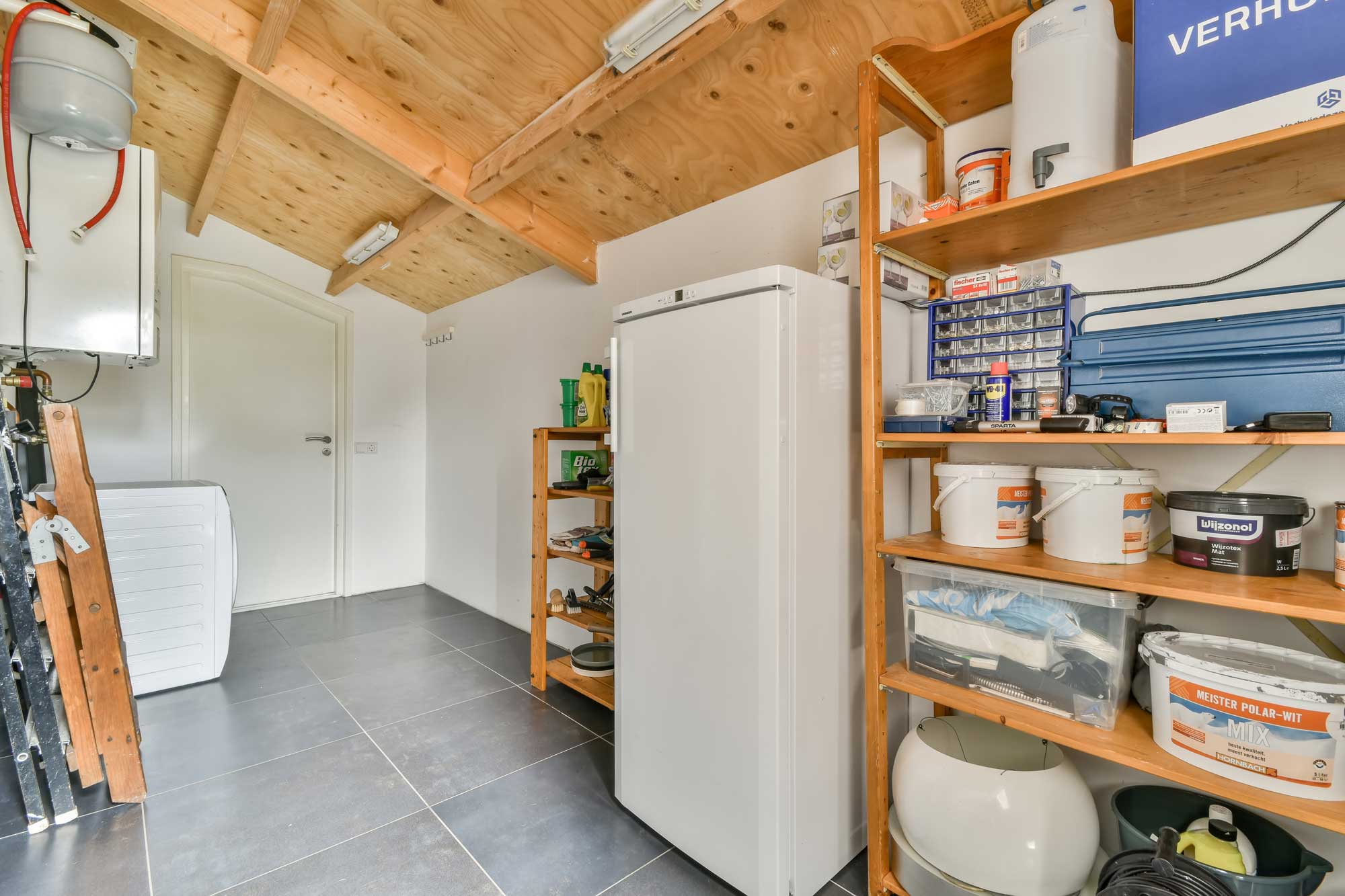 Should You Unplug a Garage Fridge in Winter?