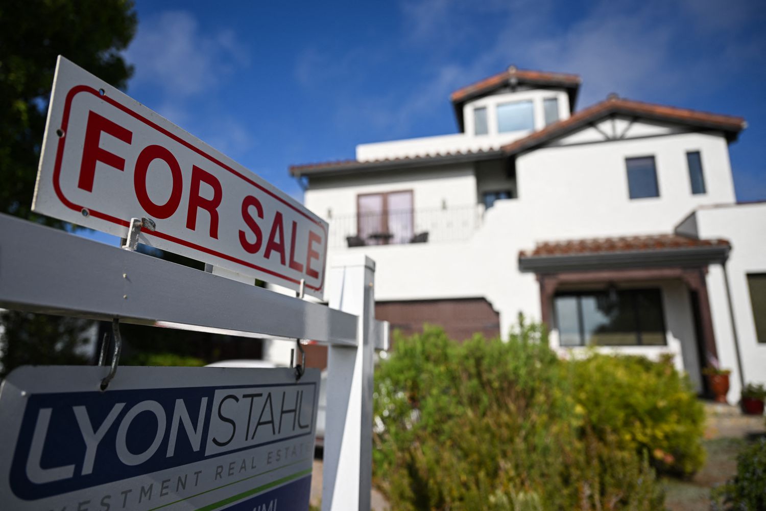How to Buy a House or Flat in 2025