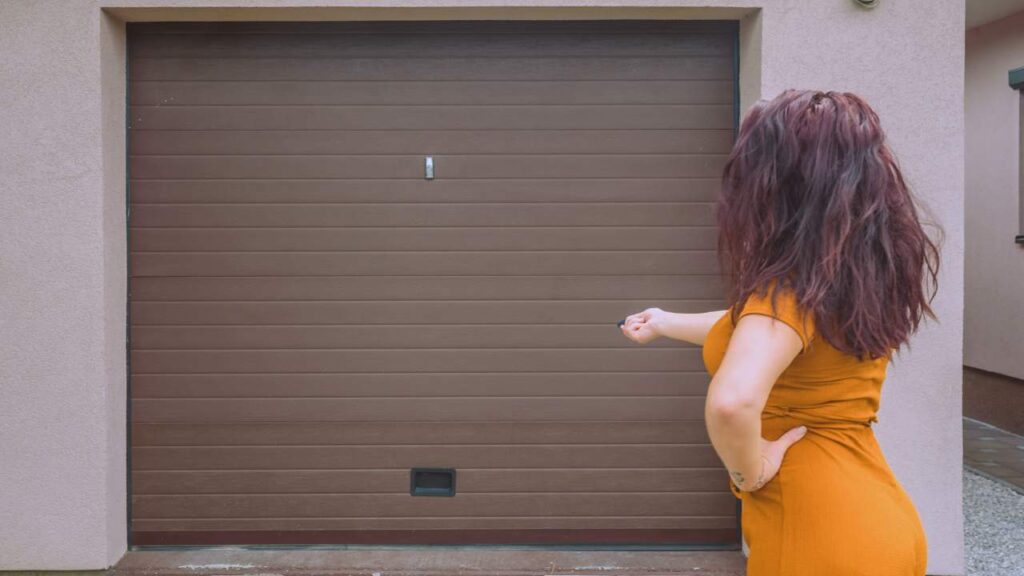 Garage Door Makes Loud Noise When Opening and Closing

