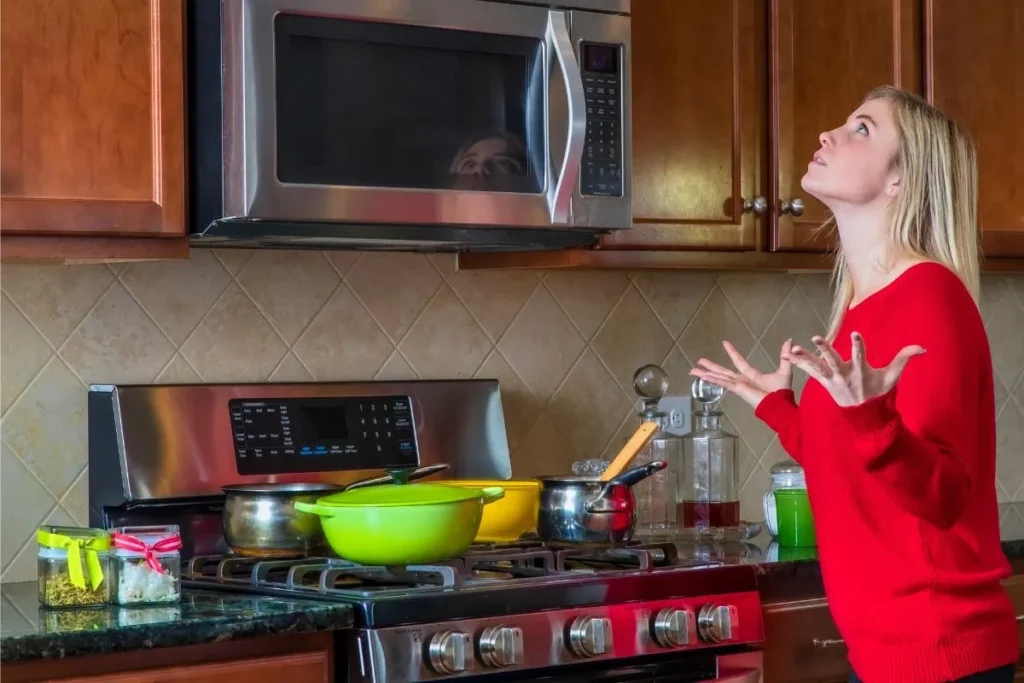 What Should You Do If Your Gas Stove Is Clicking? Is Gas Stove Clicking Dangerous?
