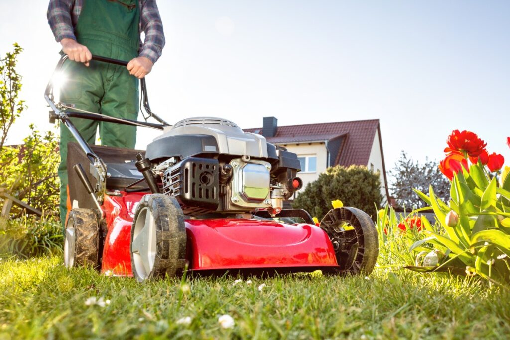 Clean a Carburetor on a Lawn Mower Without Removing It?