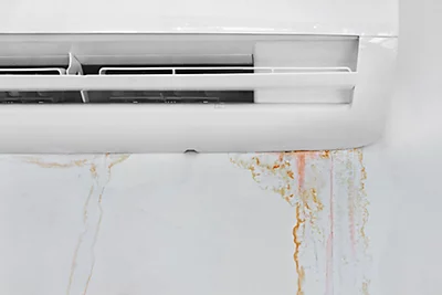 Have you ever walked into your home only to find a puddle of water near your air conditioner? AC leaks can be frustrating and expensive to fix. But the big question is—does homeowners insurance cover air conditioner leaks?